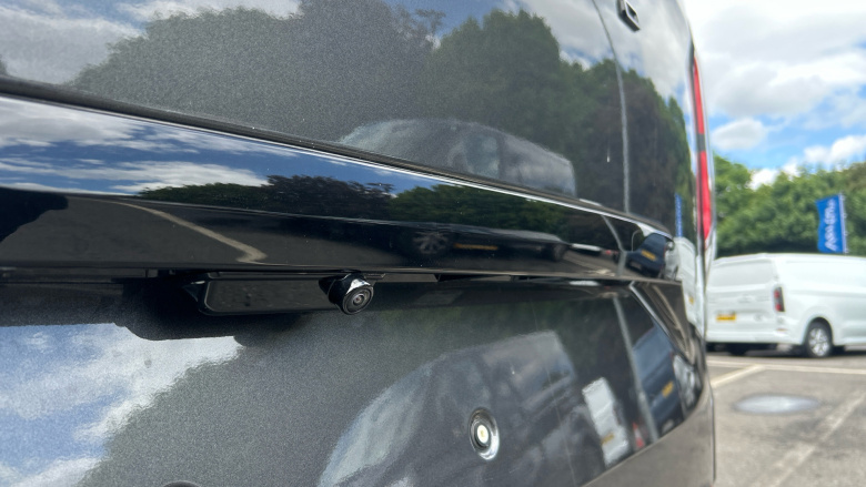 Ford Tourneo Custom 340 L1 Electric Rwd 160kW 65kWh H1 Titanium X 8 seater Auto